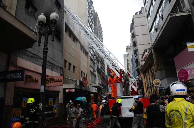 IGP mantém perícias apesar de incêndio em prédio da Segurança