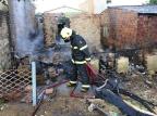 Incêndio destrói residência e deixa dois feridos na Capital Ronaldo Bernardi/Agência RBS Incêndio destrói residência e deixa dois feridos na Capital Ronaldo Bernardi/Agência RBS