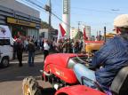 Protesto de agricultores bloqueia estrada e banco no Interior do RS Marielise Ferreira/Agencia RBS Protesto de agricultores bloqueia estrada e banco no Interior do RS Marielise Ferreira/Agencia RBS