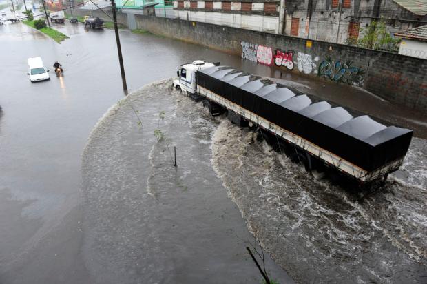 Chuva supera metade da média de julho em pelo menos nove cidades gaúchas Ronaldo Bernardi/