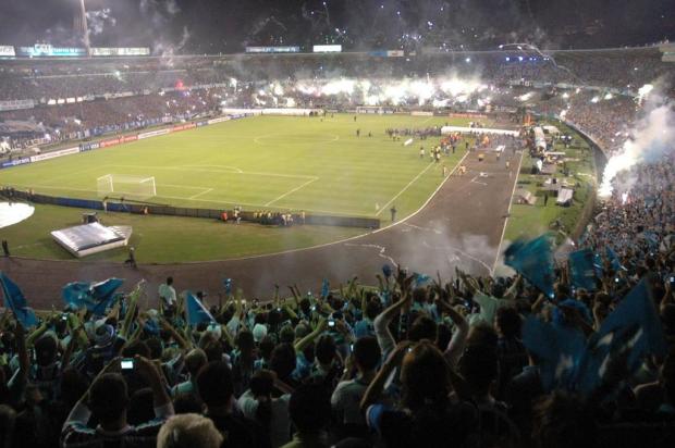 Grêmio venderá mil pedaços do gramado do Olímpico a torcedores Grêmio/Divulgação Grêmio venderá mil pedaços do gramado do Olímpico a torcedores Grêmio/Divulgação