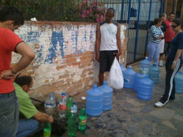 Moradores Reclamam De Falta De água No Bairro Passo Das Pedras Notícias 9534