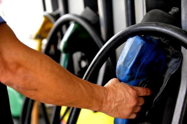 Postos de gasolina na mira dos gatunos Lívia Stumpf/Agencia RBS Postos de gasolina na mira dos gatunos Lívia Stumpf/Agencia RBS