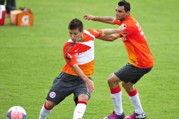 Dunga confirma Gilberto para a vaga de Diego Forlán ao lado de Leandro Damião Diego Vara/Agência RBS/ Dunga confirma Gilberto para a vaga de Diego Forlán ao lado de Leandro Damião Diego Vara/Agência RBS/
