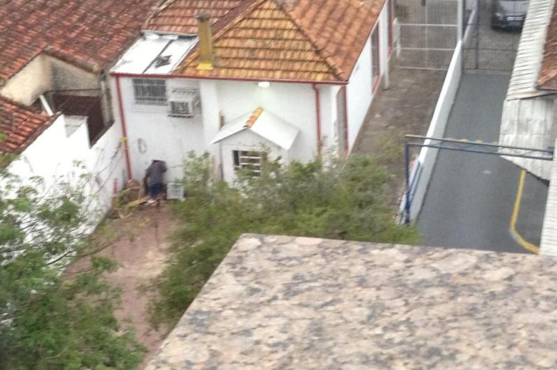 Com o arrombamento de domingo, a comerciante chegou a três ataques em um ano.:imagem 15