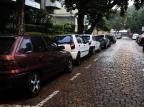 Ladrões de estepe atacam no Menino Deus Lívia Stumpf/Agencia RBS Ladrões de estepe atacam no Menino Deus Lívia Stumpf/Agencia RBS