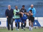 Foto: Tony sofre lesão e deixa o treino coletivo carregado Marco Souza/ Foto: Tony sofre lesão e deixa o treino coletivo carregado Marco Souza/