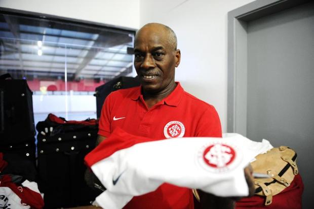 Gentil Souza dos Passos é o responsável, há 40 anos, do vestiário do Inter Marcelo Oliveira/Agencia RBS