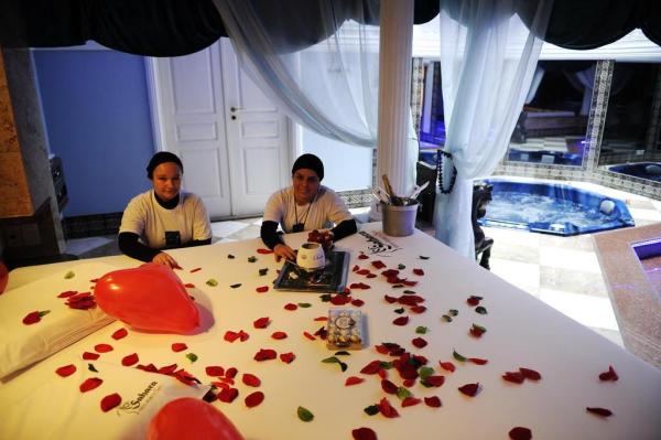 Como funciona a rotina de um motelàs vésperas da Semana dos Namorados Notícias -> Decoração Quarto De Motel Dia Dos Namorados Como funciona a rotina de um motelàs vésperas da Semana dos Namorados Notícias -> Decoração Quarto De Motel Dia Dos Namorados
