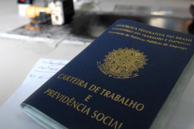 Saiba o que muda com as novas regras para seguro-desemprego, auxílio-doença e pensão por morte Diego Redel/Agencia RBS Saiba o que muda com as novas regras para seguro-desemprego, auxílio-doença e pensão por morte Diego Redel/Agencia RBS
