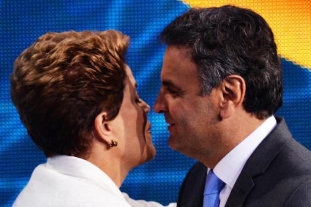 Ibope: Aécio aparece com 45%, Dilma tem 43% dos votos totais Nelson Almeida/AFP