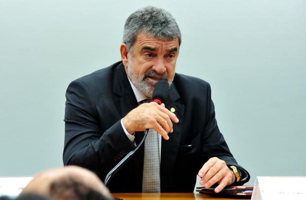 Relator muda parecer e propõe reduzir maioridade para crimes mais graves Luis Macedo/Câmara dos Deputados Relator muda parecer e propõe reduzir maioridade para crimes mais graves Luis Macedo/Câmara dos Deputados