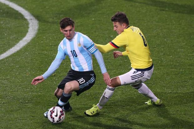 Argentina vence a Colômbia nos pênaltis e está na semifinal da Copa América Claudio Reyes/AFP Argentina vence a Colômbia nos pênaltis e está na semifinal da Copa América Claudio Reyes/AFP