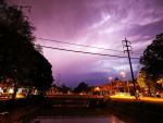 Tempestade de raios atinge Porto Alegre