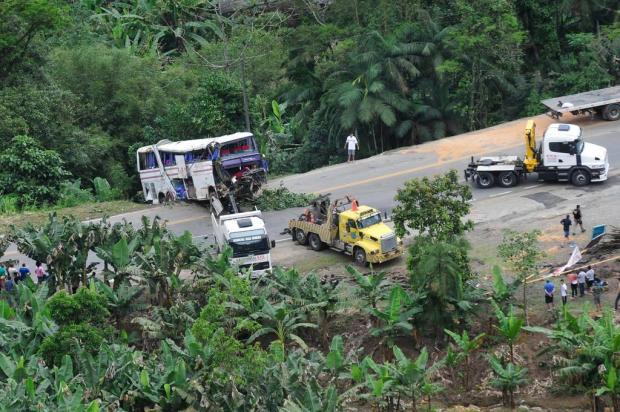 Dona Do ônibus Envolvido Em Acidente Na Br 280 Diz Que Veículo Passou