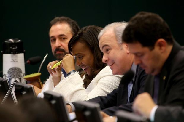 Com o voto de Tia Eron, Conselho de Ética aprova parecer favorável à cassação de Cunha Wilson Dia/Agência Brasil