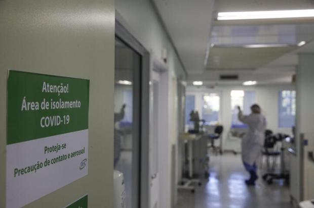 Fila para UTI em Porto Alegre recua 12% em um dia, mas ainda há 187 pacientes aguardando leito  André Ávila / Agencia RBS/Agencia RBS