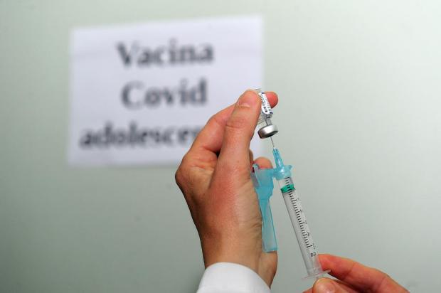 Vacina da Pfizer reduz em 93% chance de internação de adolescentes por covid-19, aponta estudo  Marcelo Casagrande / Agencia RBS/Agencia RBS