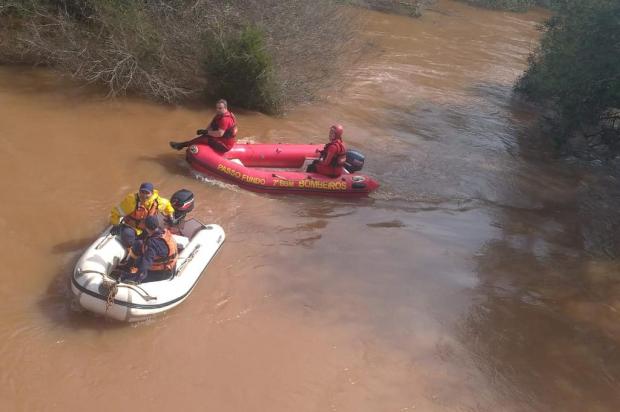 Bombeiros retomam buscas em rio por taxista desaparecido no norte do RS Corpo de Bombeiros / Divulgação/Divulgação