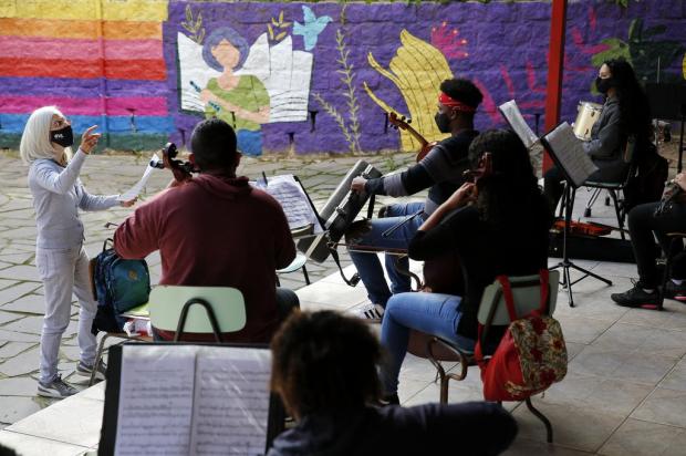 Novo convênio com a prefeitura de Porto Alegre possibilitará a volta das aulas de música na Orquestra Villa-Lobos André Ávila / Agencia RBS/Agencia RBS