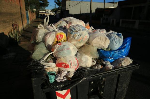Cachoeirinha promete normalizar coleta de lixo a partir desta segunda-feira  Ronaldo Bernardi / Agencia RBS/Agencia RBS