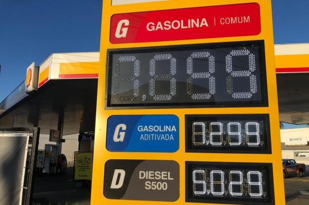 Após novo reajuste, litro da gasolina já passa de R$ 7 em postos de Porto Alegre Tiago Bitencourt / Agencia RBS/Agencia RBS