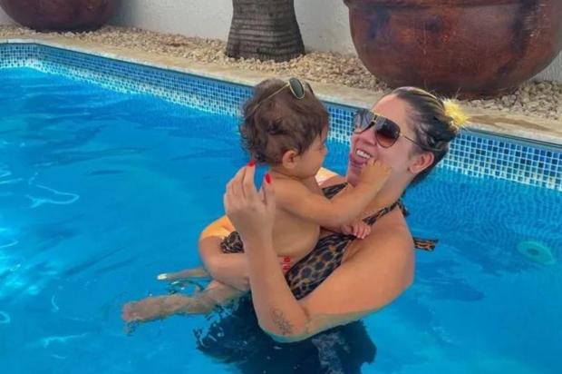 Mãe de Marília Mendonça afirma que neto ainda não sabe da morte da cantora Instagram/@mariliamendoncacantora / Reprodução/Reprodução