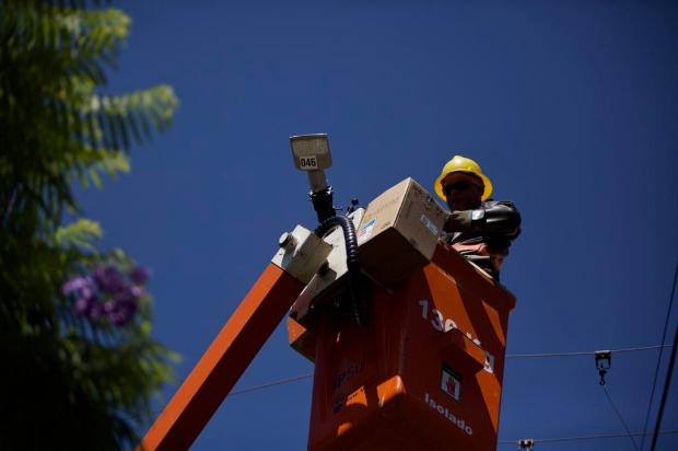 Porto Alegre antecipará testes de nova tecnologia de iluminação pública devido a furto de cabos Jefferson Botega / Agencia RBS/Agencia RBS