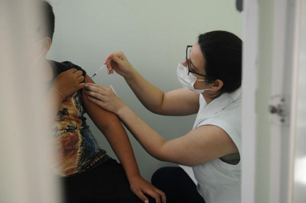 Maior vacinação de crianças evitaria 8,4 mil hospitalizações e 1,9 mil mortes por covid no Brasil Antonio Valiente / Agencia RBS/Agencia RBS