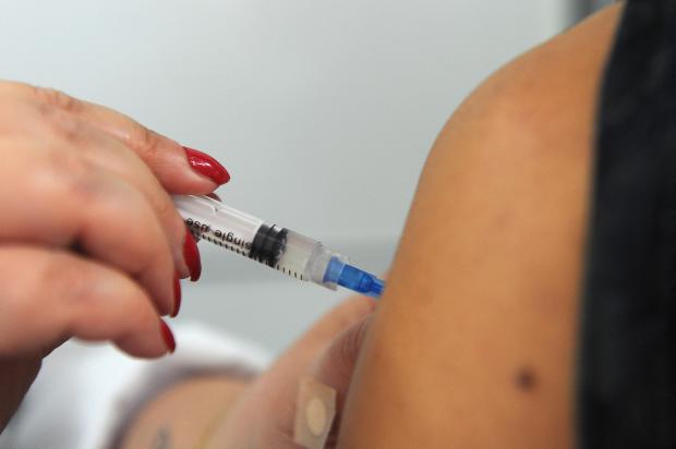 Confira onde se vacinar contra a covid-19 e gripe nesta sexta-feira em Porto Alegre Marcelo Casagrande / Agencia RBS/Agencia RBS