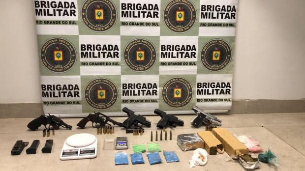 BM prende cinco suspeitos de efetuar disparos durante velório em Capão da Canoa Brigada Militar / Divulgação/Divulgação