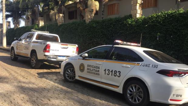 Cinco pessoas são encontradas mortas dentro de casa em condomínio na zona sul de Porto Alegre Ronaldo Bernardi / Agencia RBS/Agencia RBS