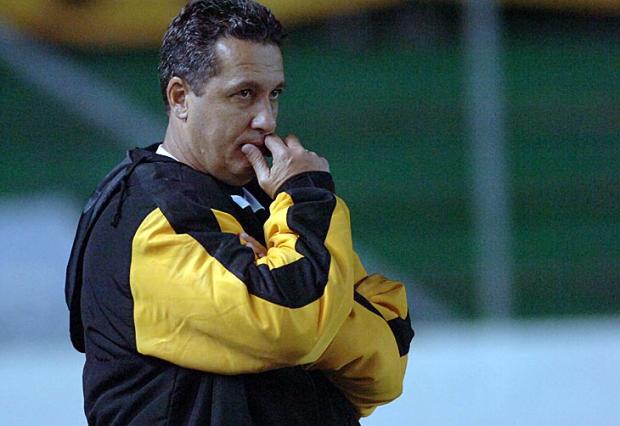 Gaúcho Leandro Machado, ex-Criciúma, é o novo técnico do Náutico Porthus Júnior/
