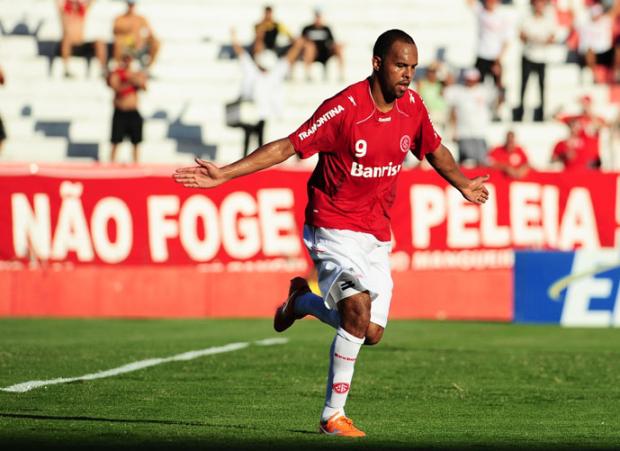 Partida contra o Cerro define destino do time e do técnico Jefferson Botega/ Partida contra o Cerro define destino do time e do técnico Jefferson Botega/