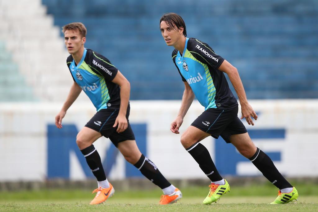 Com defesa sólida e ataque contestado, Grêmio acumula vitórias por 1 a 0