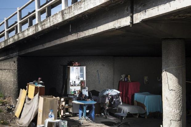 Moradores de rua montam lares em áreas públicas de Porto Alegre - Notícias