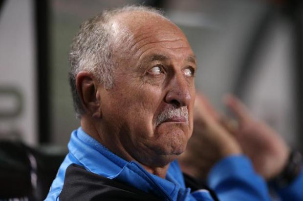 Felipão evita comentários sobre arbitragem e diz que Palmeiras mereceu a vitória