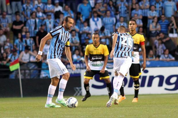 Fora de casa, Grêmio goleia o Criciúma e recupera o terceiro lugar