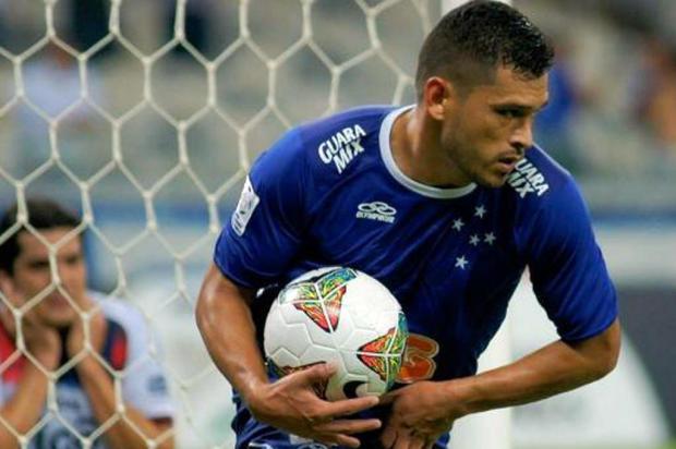 Luiz Zini Pires: o lateral do Cruzeiro que filava carona do volante do Grêmio