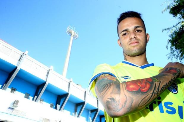 Exemplo de Luan ajuda Grêmio no sonho da vaga na Libertadores