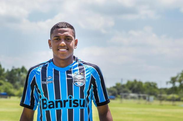 Para não perder promessa, Grêmio compra o atacante Pedro Rocha