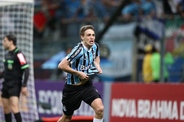 Retorno de Maxi Rodríguez depende do que quer o Grêmio, diz pai do jogador