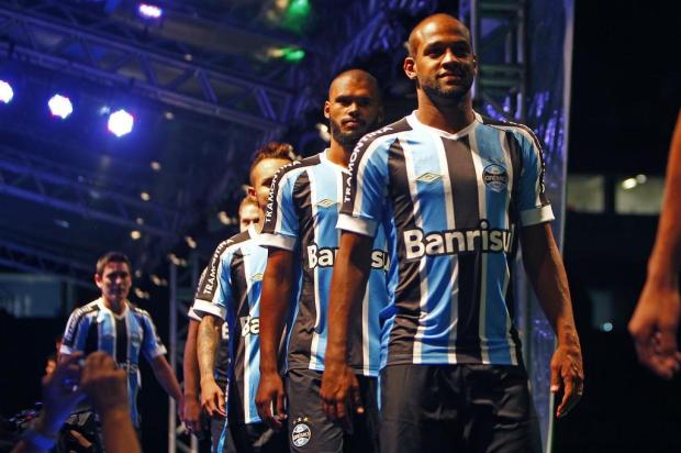 Fernanda Pandolfi: camisas do Grêmio mostram estética clássica