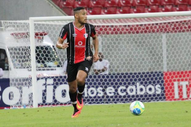 Leonardo Oliveira: Grêmio tem carta na manga caso não feche com Erazo