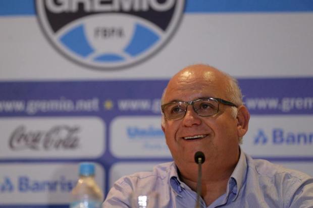 Bolzan garante a contratação de reforços, mas descarta Dagoberto e Walter