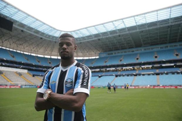 Contra o Brasil-Pel, Grêmio conta com força de Júnior na lateral