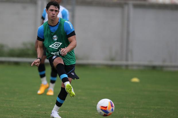 Treino indica retorno de Giuliano contra o Juventude