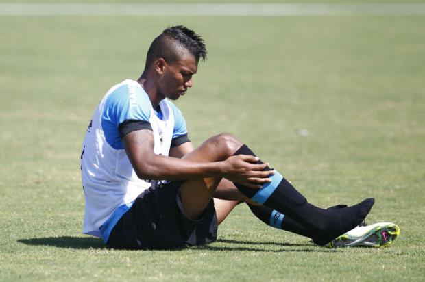 Grêmio define preço mínimo para vender Walace