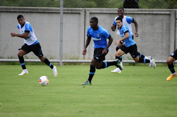 Grêmio integra Mamute e corre contra o tempo para registrar atacante no Gre-Nal