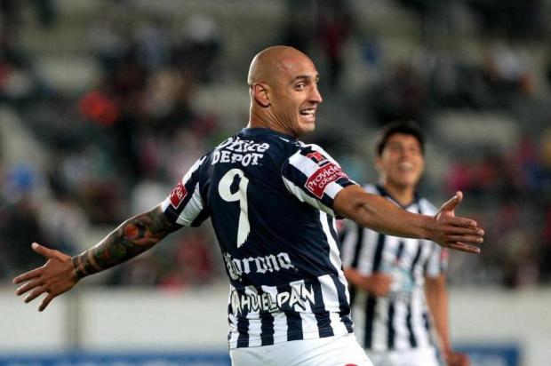 Grêmio negocia com o atacante argentino Ariel, do Pachuca-MEX